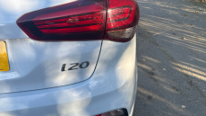 Hyundai i20 1.2 MPi SE 5dr Petrol Hatchback